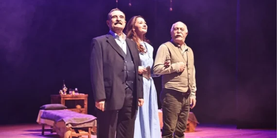 Denizli'de Nazım Hikmet tiyatro sahnesinde hayat buldu haberi