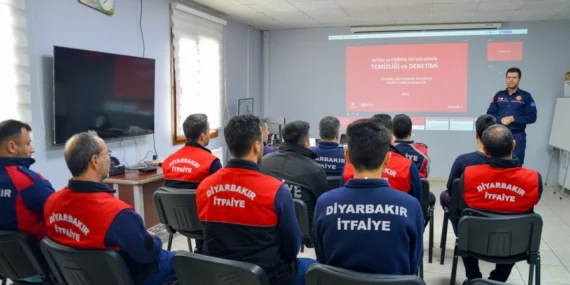 Diyarbakır itfaiye personeline baca yangınları eğitimi haberi