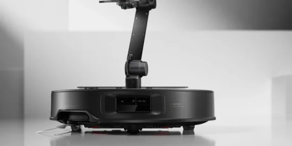 Dünyada bir ilk: İşte robot kollu robot süpürge! haberi