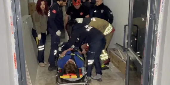 Düzce'de asansör kazası: 3 yaralı haberi