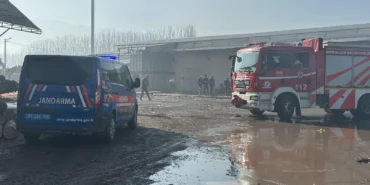 Düzce'de fabrikada yangın
