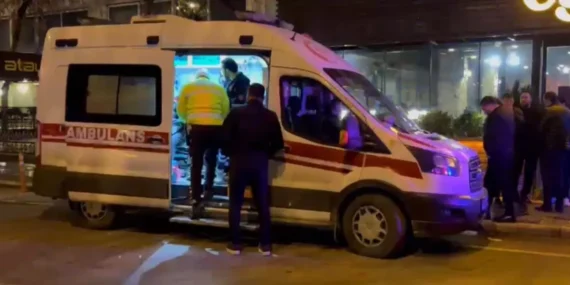 Düzce'de park halindeki motosiklete çarpıp kaçtı! haberi