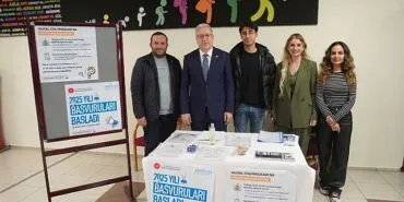 EÜ’de  “Ulusal Staj Programı Tanıtım Günleri” devam ediyor haberi