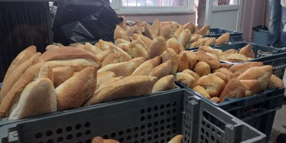 Edirne Keşan'da binlerce ekmek haberi