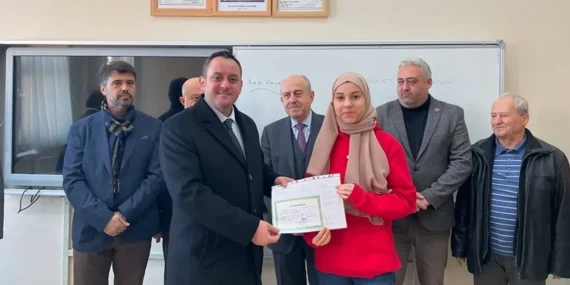 Edirne Keşan’da öğrencilerin karne heyecanını protokol paylaştı haberi