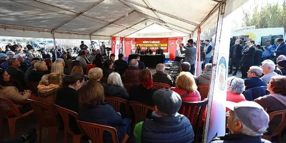 Efes Selçuk’ta Meryem Ana Evi mücadelesi sürüyor: Yılın ilk meclisi nöbet alanında! haberi