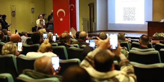 Efes Selçuk’ta çarşı düzenlemeleri için esnafın görüşleri alındı haberi