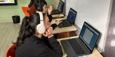 Eğitim Alanında Geliştirilen Yapay Zeka Destekli Türk Yazılımı Dünyada Bir İlke İmza Attı haberi