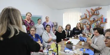 Eğitimlerle Balmumu Kadınların Elinde Hayat Buluyor haberi
