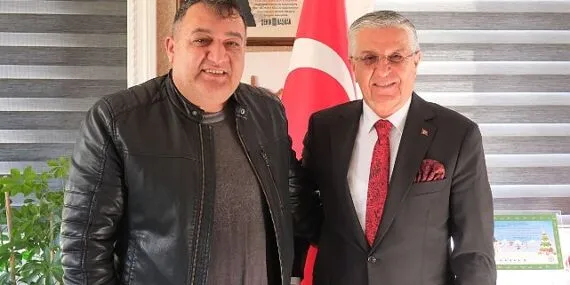 Emekli olan personellerden Başkan Topaloğlu’na veda ziyareti haberi