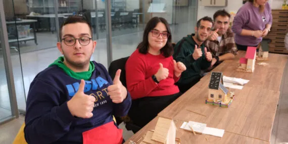 Engeller Cemil Meriç'te sanatla aşıldı haberi