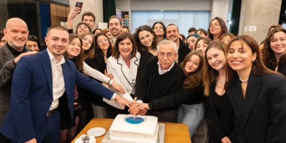 Geleceğe Adımlar Derneği 5. yılını kutladı haberi