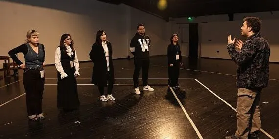 Genç Nilüfer Kent Tiyatrosu’nun yeni ekibi belirlendi haberi