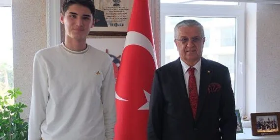 Gençlik Meclisi Başkanı Erdal’dan Başkan Topaloğlu’na ziyaret haberi