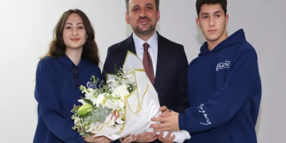 Gençlik ve Spor Bakan Yardımcısı Bursa'da gençlerle buluştu haberi