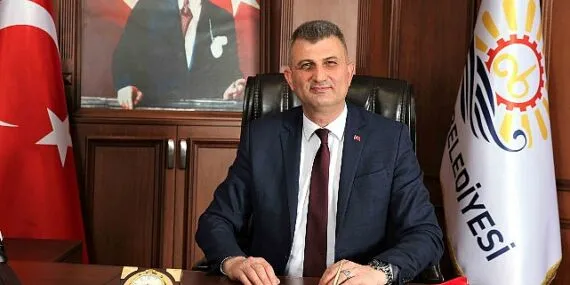 Gölcük Belediye Başkanı Ali Yıldırım Sezer, yayınladığı mesaj ile 10 Ocak Çalışan Gazeteciler Günü’nü kutladı. haberi