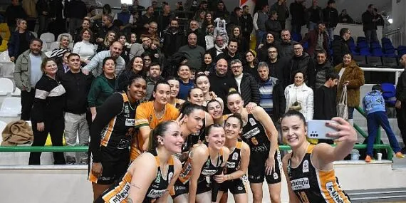Gürespor, çeyrek finalde haberi