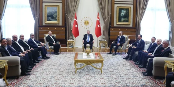 Hamas heyeti Külliye'de haberi