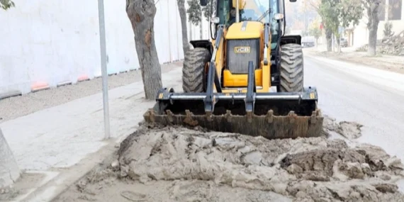 Hatay Büyükşehir yolları temizliyor haberi