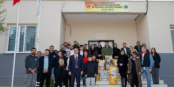 Hayvanseverlerden Yenişehir Belediyesinin bakımevine mama desteği haberi