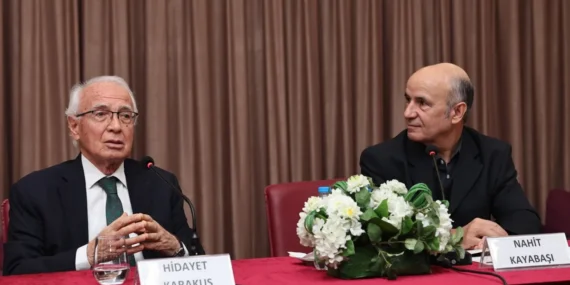 Hidayet Karakuş Bursa Nilüfer’de edebiyatseverlerle buluştu haberi