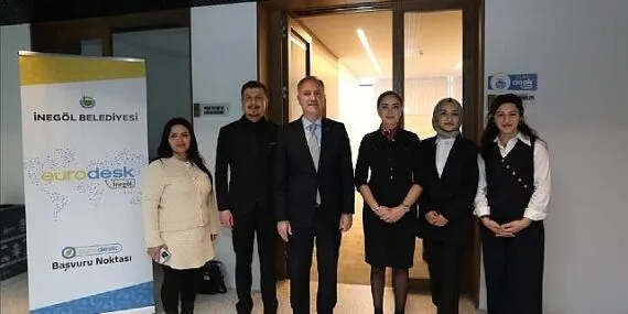 İnegöl Belediyesi Gençlere Fırsatlar Sunuyor haberi