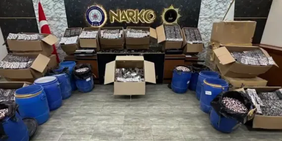 İstanbul'da milyonlarca uyuşturucu hap ele geçirildi! haberi