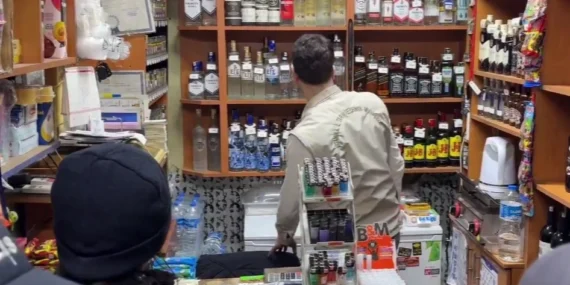 İstanbul'da sahte-kaçak alkol ile etkin mücadele sürüyor haberi