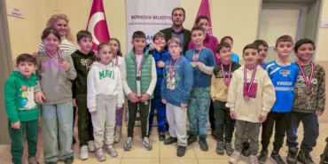 İzmir Bornova’da genç zihinler satrançla buluştu haberi