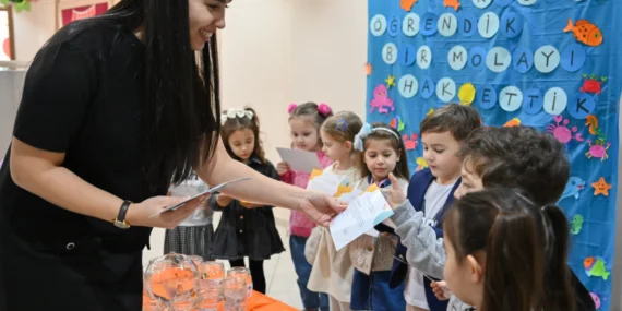 İzmir Bornovalı miniklerin tatil heyecanı haberi