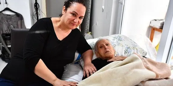 İzmir Büyükşehir Belediyesi  “Evde Bakım Hizmeti” yaşamlara dokunuyor haberi