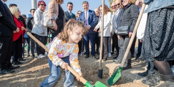 İzmir Büyükşehir sıfır karbon hedefi için çalışıyor haberi
