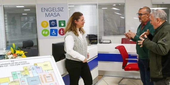 İzmir Karabağlar Belediyesi’nden “Engelsiz Masa” hizmeti haberi
