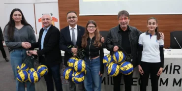 İzmirli öğrenciler sporcularla buluştu haberi