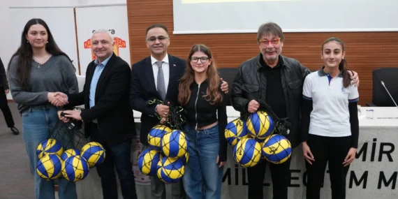 İzmirli öğrenciler sporcularla buluştu haberi