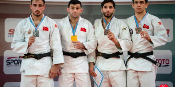 İzmirli sporcular 9 madalya ile gurur yaşattı haberi