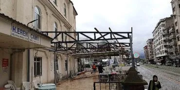 İzmit Eren Camii'ne yeni sundurma haberi