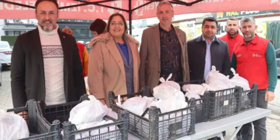 İzmit ürettiklerini paylaşmayı sürdürüyor haberi