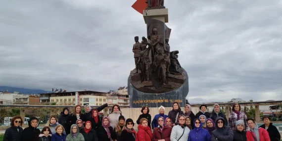 Kadınlar Manisa Salihli’yi adım adım gezdi