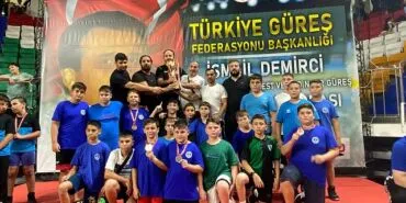 Kağıtspor’dan şampiyonluklarla dolu bir yıl haberi