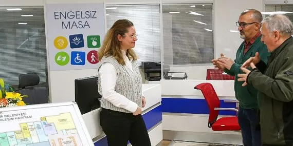 Karabağlar Belediyesi’nden “Engelsiz Masa” hizmeti haberi