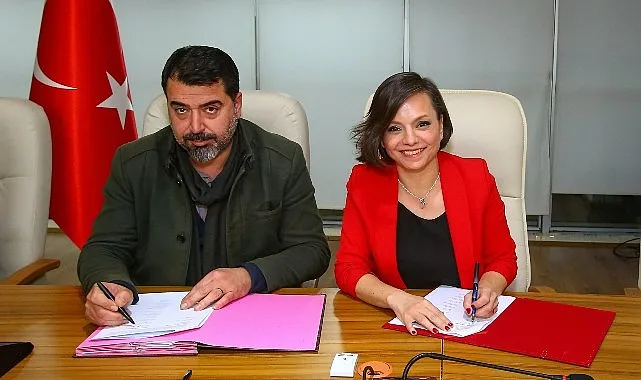 Karabağlar Belediyesi’nden işçilerin yüzünü güldüren sözleşme haberi