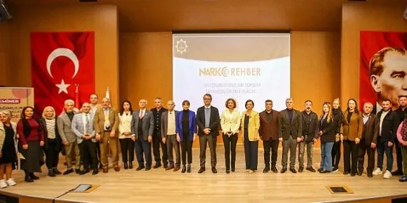 Karabağlar Belediyesi’nin bağımlılık seminerleri yoğun ilgi görüyor haberi