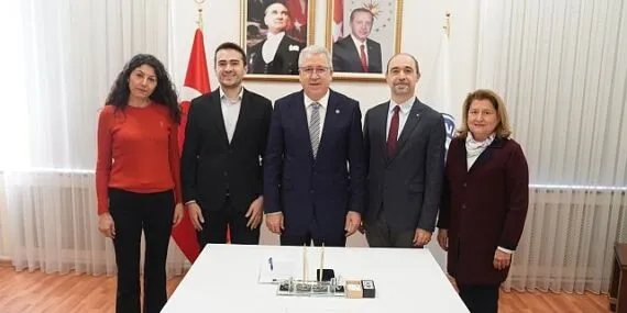 Karadut ve adaçayının, hastane kaynaklı enfeksiyona neden olan bakterilerin tedavisine etkisi araştırılacak haberi