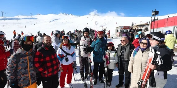 Kayseri Erciyes Kayak Merkezi'nin hedefi 3 milyon turist haberi