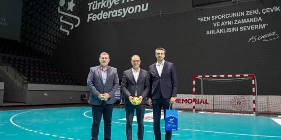 Kayseri Erciyes'te kar hentbolu heyecanı haberi