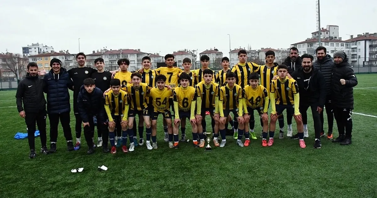 Kayseri Talas Belediyespor yine şampiyon haberi