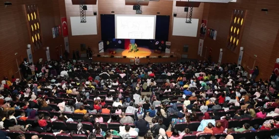 Kayseri Talas'ta çocuklara 'Küçük Prens' sürprizi haberi