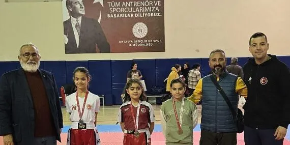 Kemer’e 10 madalya ile döndüler haberi