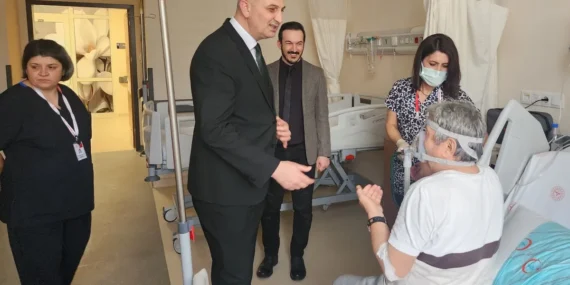 Kocaeli Gölcük Belediye Başkanı Sezer'den 'geçmiş olsun' ziyareti haberi